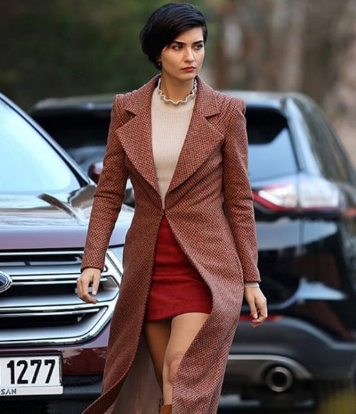 Tuğba Büyüküstün IMDB sıralamasında Türkiye'nin gururu oldu