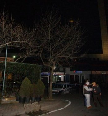 İbrahim Tatlıses başından vuruldu 