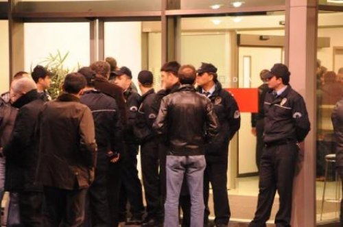 İbrahim Tatlıses başından vuruldu 