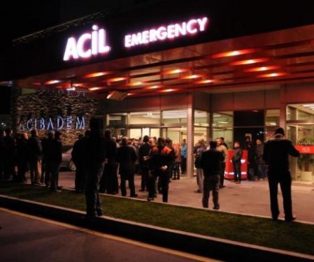 İbrahim Tatlıses başından vuruldu 