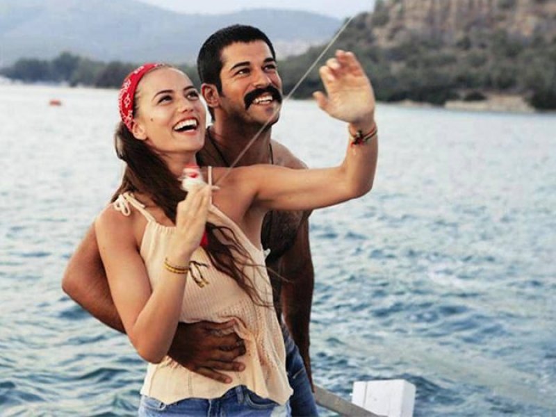 Fahriye Evcen bebeğinin cinsiyetin açıklamadı 