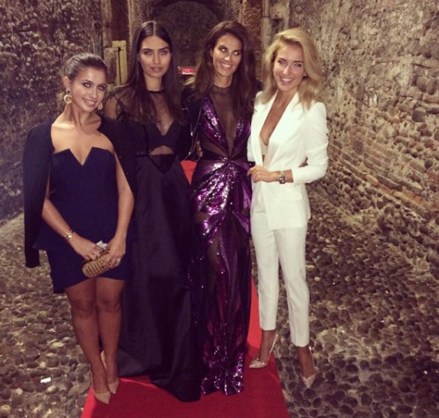 Burcu Esmersoy'un dekolte paniği