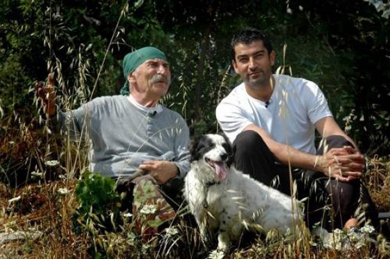 Tuncel Kurtiz 77 yaşında hayata veda etti