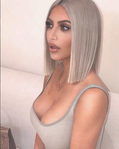 Kim Kardashian çocuklarının fotoğrafını paylaştı 