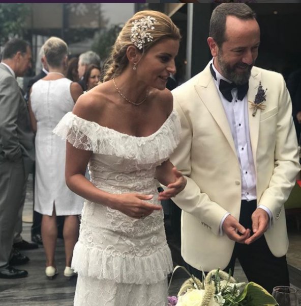 Ece Vahapoğlu dünya evine girdi