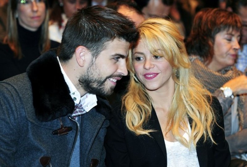 Shakira oğlu Milan'a İspanyolca öğretiyor