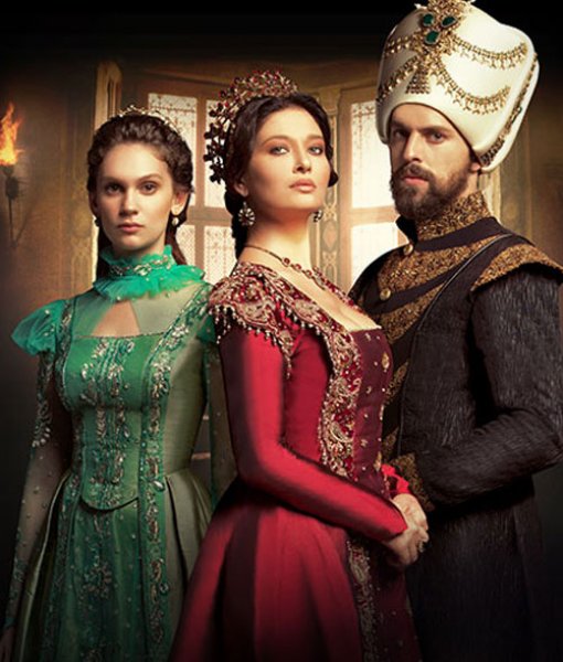 Farah Zeynep Abdullah ve Caner Cindoruk aşka yelken açtı