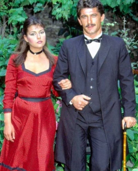 Eski Türkiye güzeli Aydan Şener yıllara meydan okuyor 