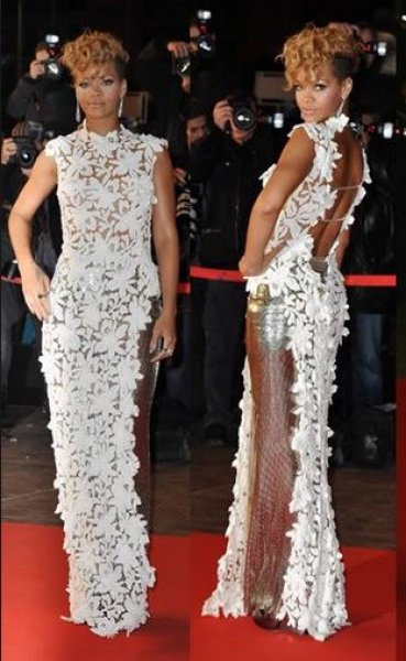 Rihanna yine çok tarz