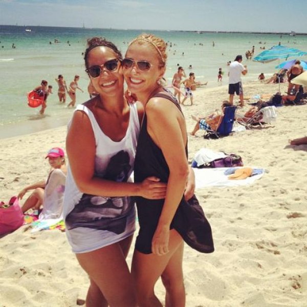 Ünlü sunucu Ece Erken boşanıyor