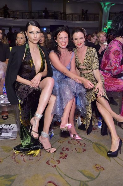 Adriana Lima Yılın Moda İkonu seçildi