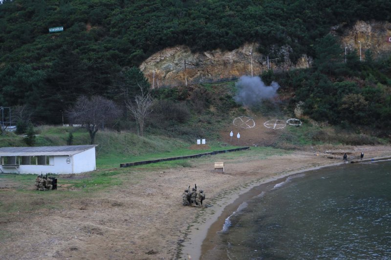 SAT komandolarından nefes kesen tatbikat