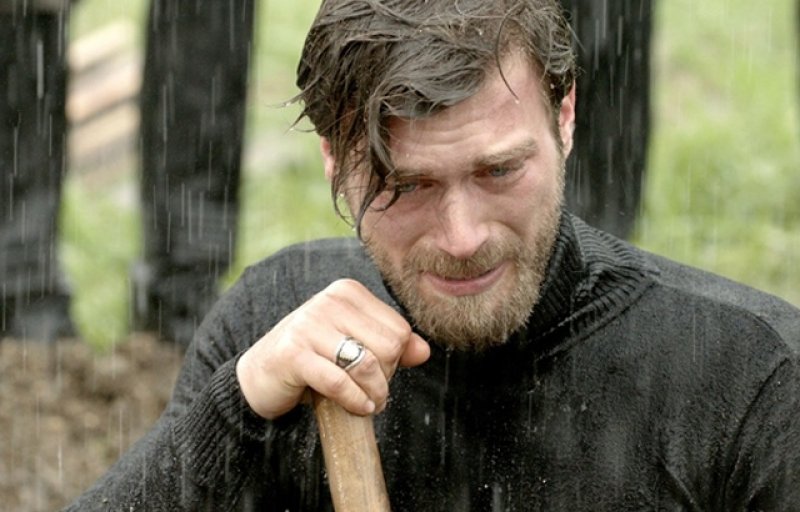 Kıvanç Tatlıtuğ imaj değiştirdi