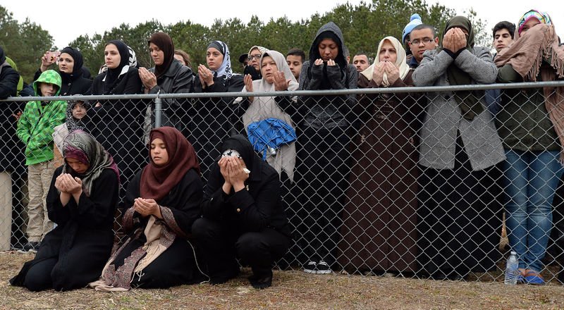 ABD'de öldürülen 3 Müslüman genç toprağa verildi