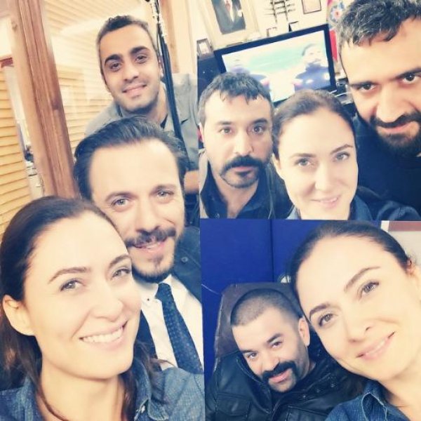 Ceyda Düvenci sevgilisiyle sokak ortasında öpüştü