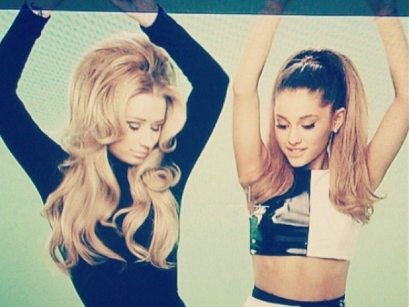 Gaga and ariana grande. Ariana grande iggy azalea problem. Problem ariana. Ariana grande problem обложка. Problem ariana.