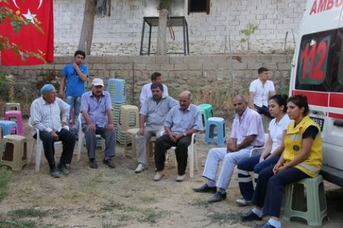 Şehit ailelerin evine ateş düştü