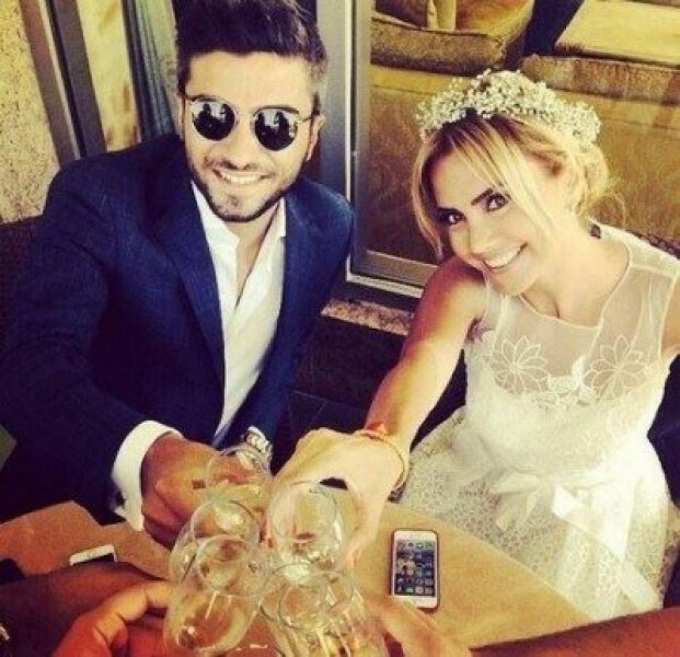 Ünlü sunucu Ece Erken boşanıyor