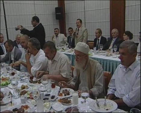Kılıçdaroğlu iftar verdi