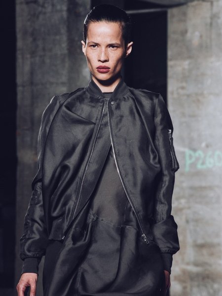 Paris Moda Haftası'nda ilginç defile