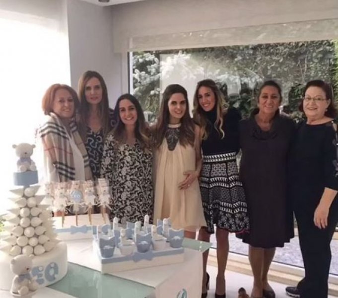 Oyuncu İpek Özkök anne olmaya hazırlanıyor