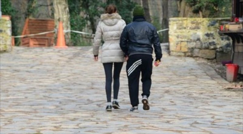 Cem Yılmaz ile Ayşe Hatun Önal karting yaptı