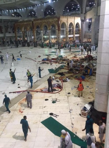 Kabe'de vinç kazası