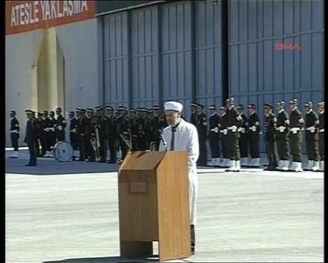 8 şehit için Van'da askeri tören