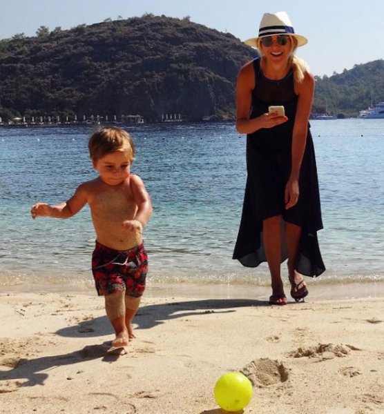 Ece Erken villasını satışa çıkardı