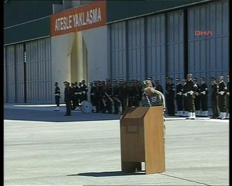 8 şehit için Van'da askeri tören