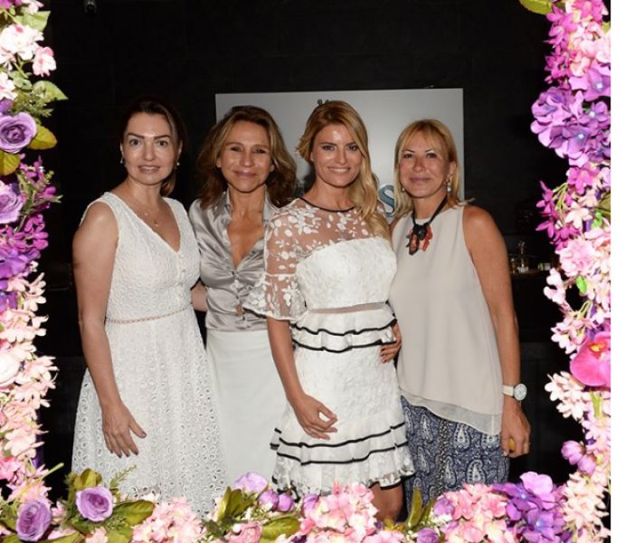 Ece Vahapoğlu dünya evine girdi