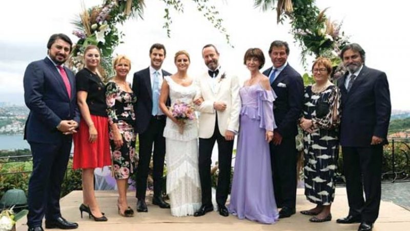 Ece Vahapoğlu dünya evine girdi