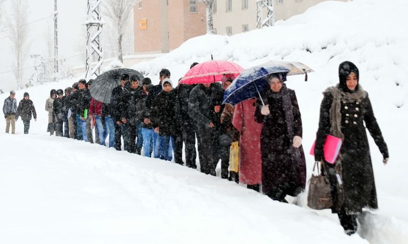 Doğu'da kar yağışı etkili oldu