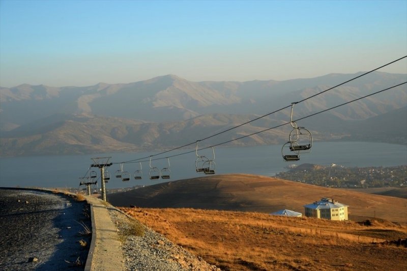 Türkiye'nin en büyük krater gölü: Nemrut
