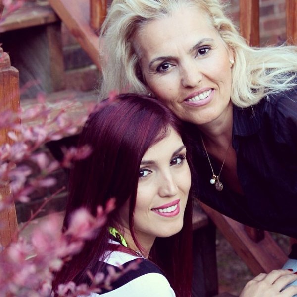 Yavuz Bingöl'ün manken kızı  Sinem Türkü