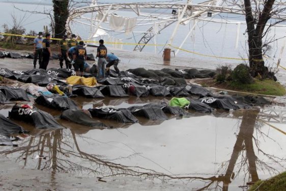 Filipinler'den yardım çığlıkları yükseliyor