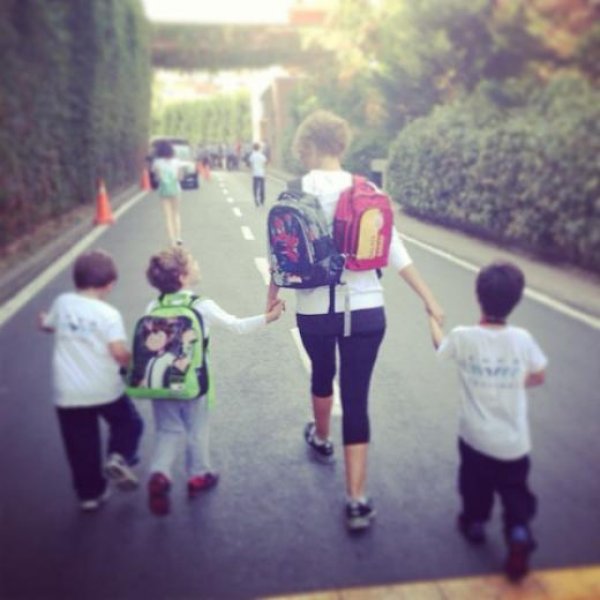 Gülben Ergen minibüse bindi