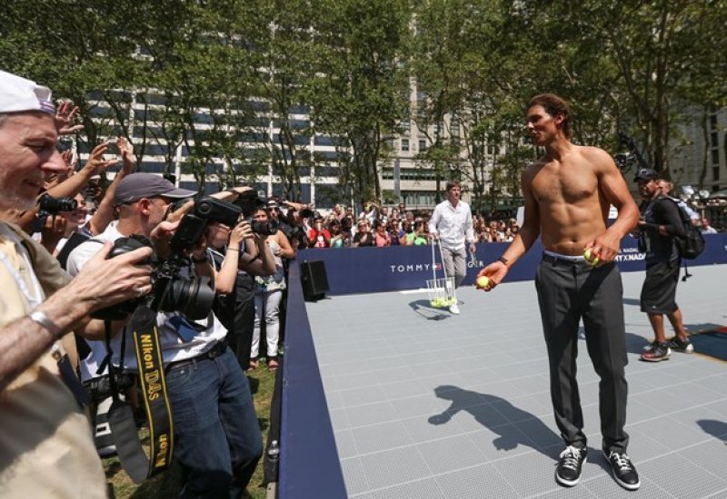 Ünlü tenisçi Rafael Nadal rakiplerini soydu