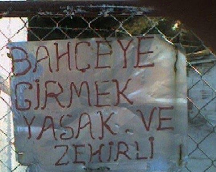 Akıllara zarar yasak tabelalar