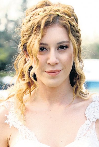 Sinem Kobal: Kusurlu kızları seviyorum