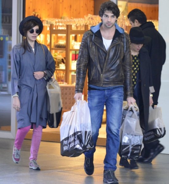 Şükran Ovalı ile Şükrü Özyıldız yine ayrıldı