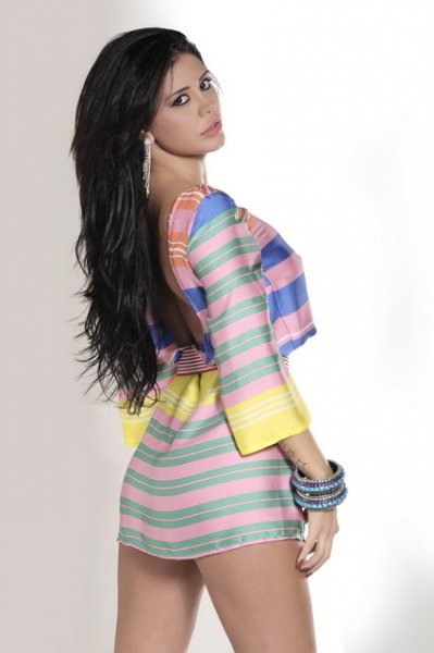 Ebru Polat kapak kızı oldu 