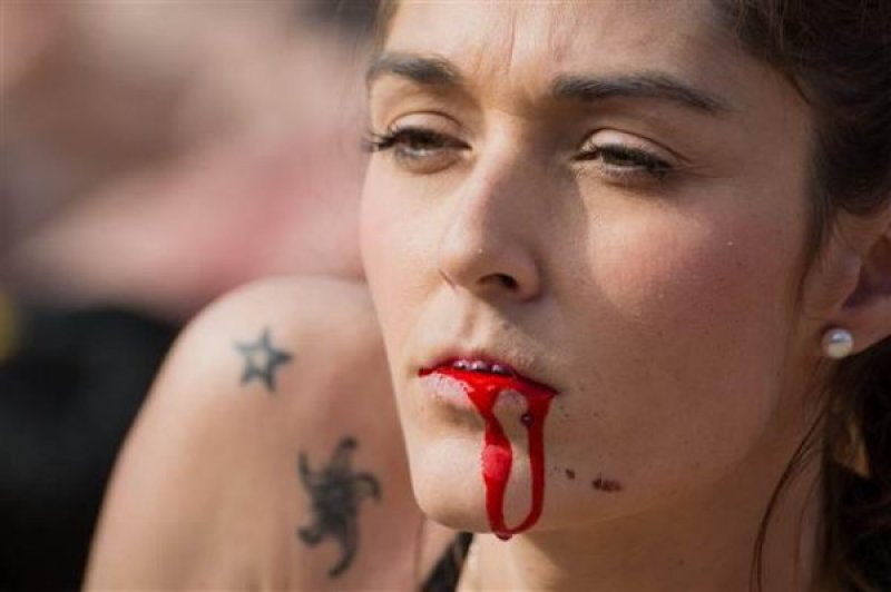 Madrid'de boğa güreşlerini protesto ettiler