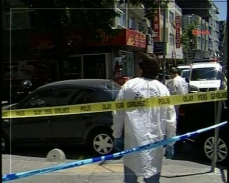 İstanbul Gaziosmanpaşa'da polise saldırı 