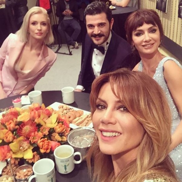 Gökçe Bahadır'ın kitesurf keyfi 