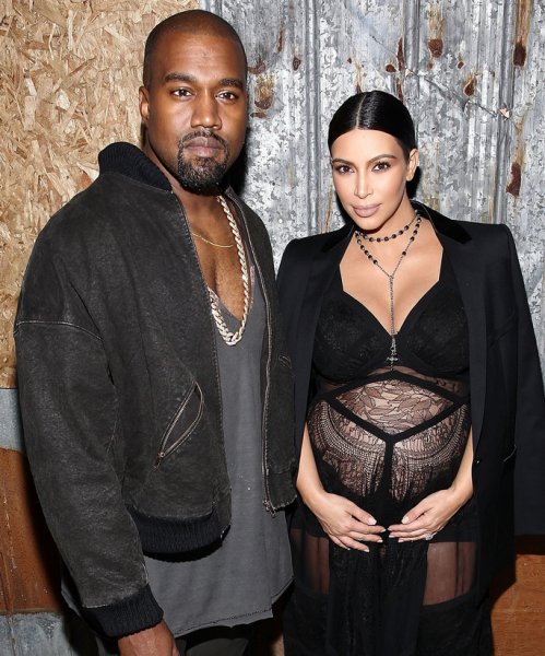 Kim Kardashian'dan eşi Kanye West'e destek
