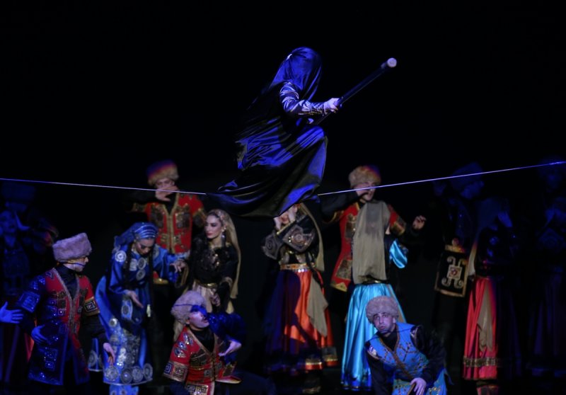 Lezginka Bursalıları coşturdu