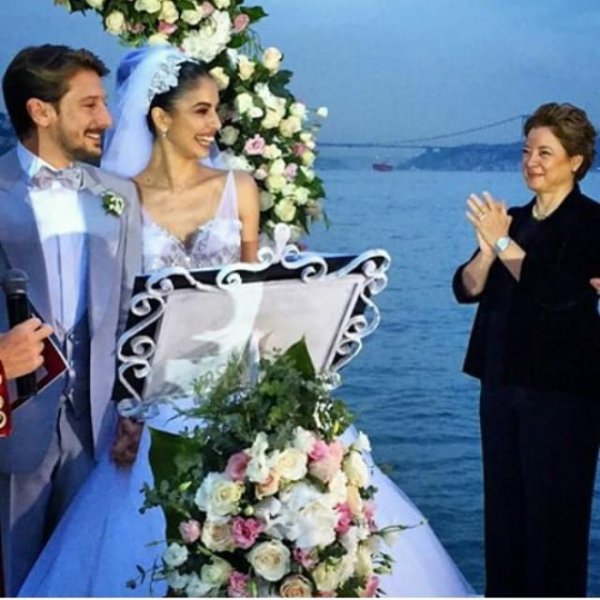 Engin Hepileri ile Beyza Şekerci evlendi