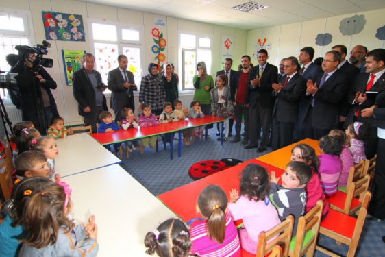 ABD büyükelçisi Suriye sınırında