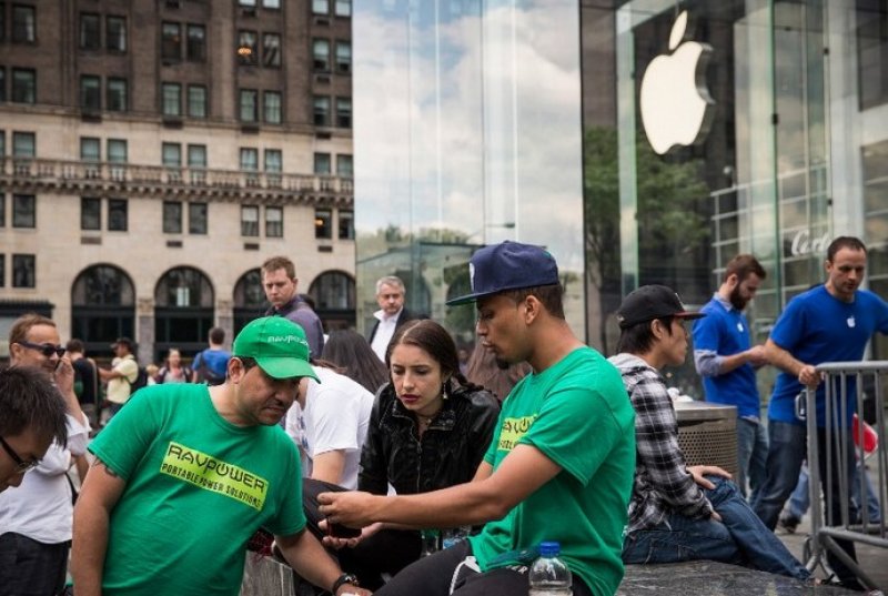 iPhone 6 çılgınlığı başladı